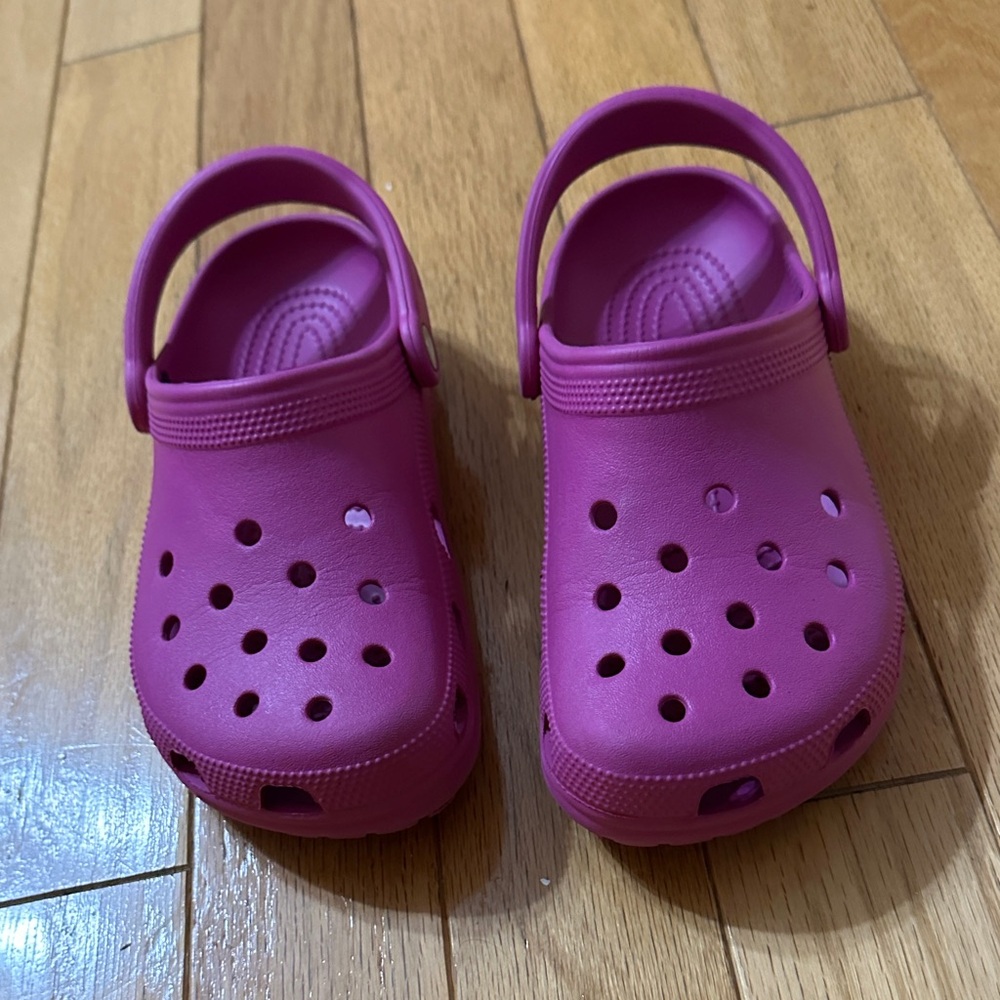 Pink crocs